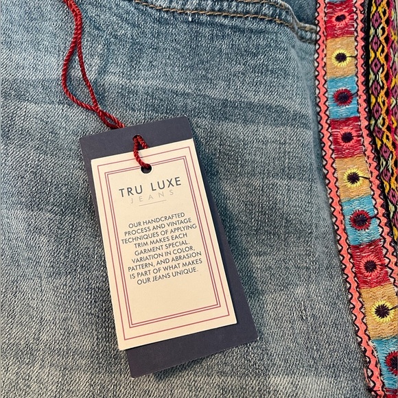 Tru Luxe Ribbon Tape Boyfriend Jean - Picture 2 of 6